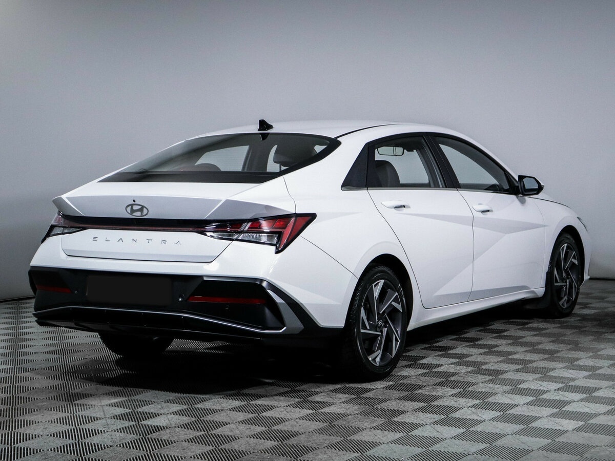 Купить Hyundai Elantra VII (CN7) Рестайлинг, 2023, 7 800 км, фото №5