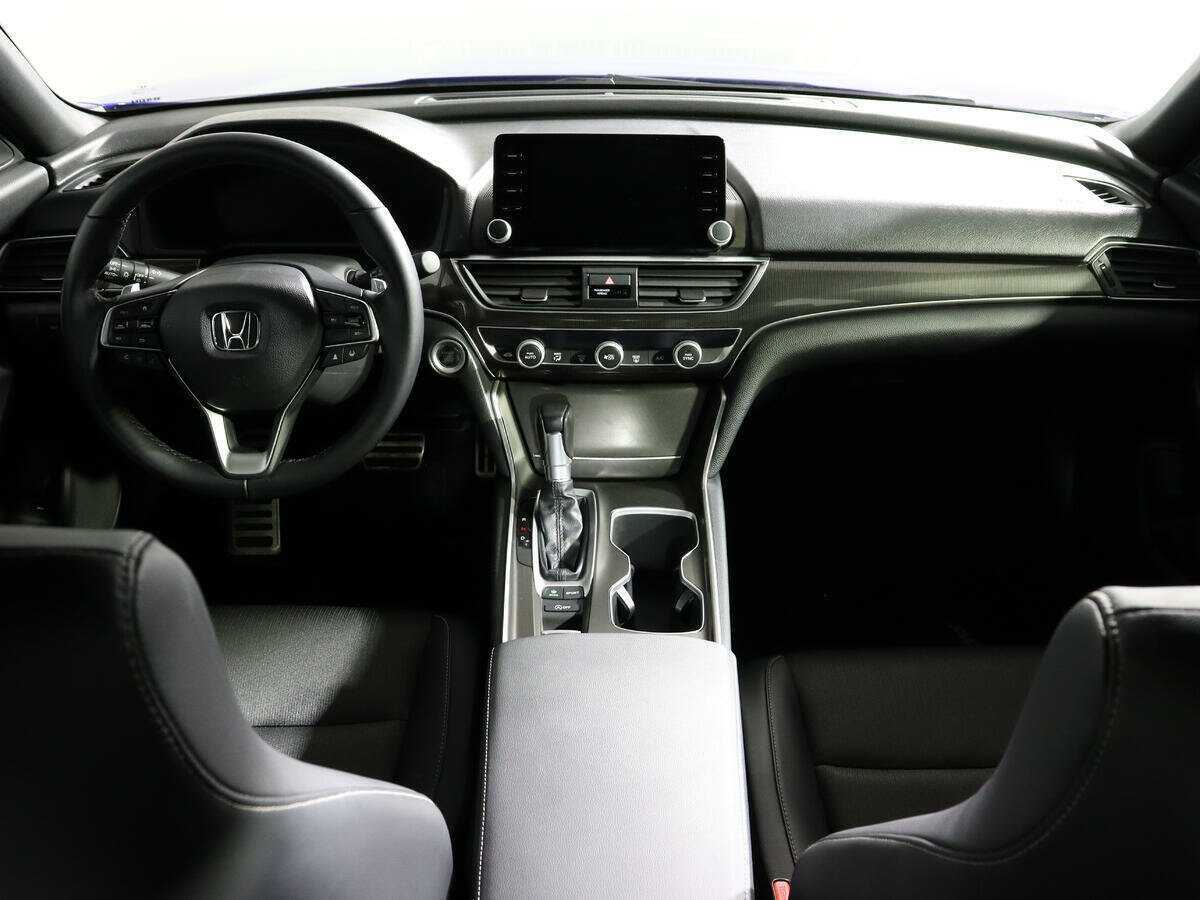 Купить Honda Accord, 2022, 10 620 км, фото №9