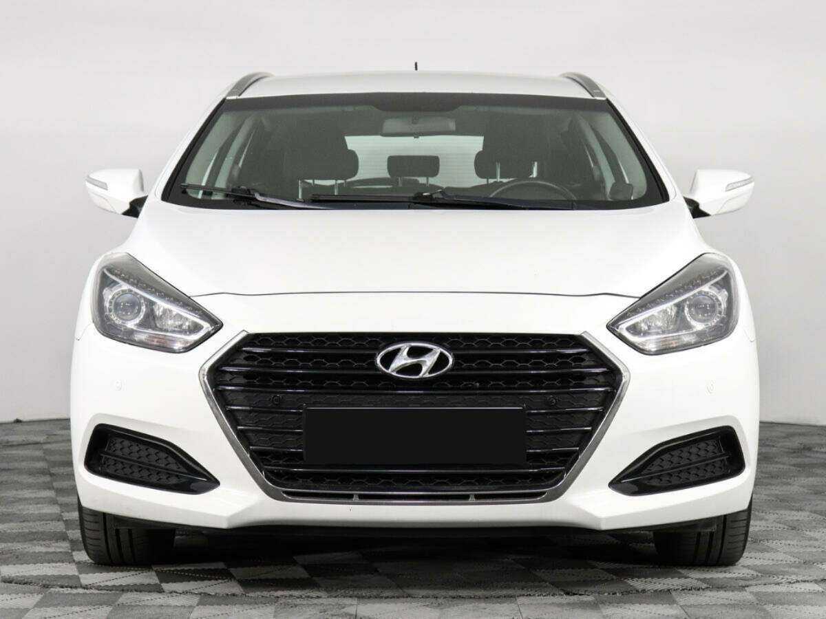 Купить Hyundai i40, 2016, 76 258 км, фото №2
