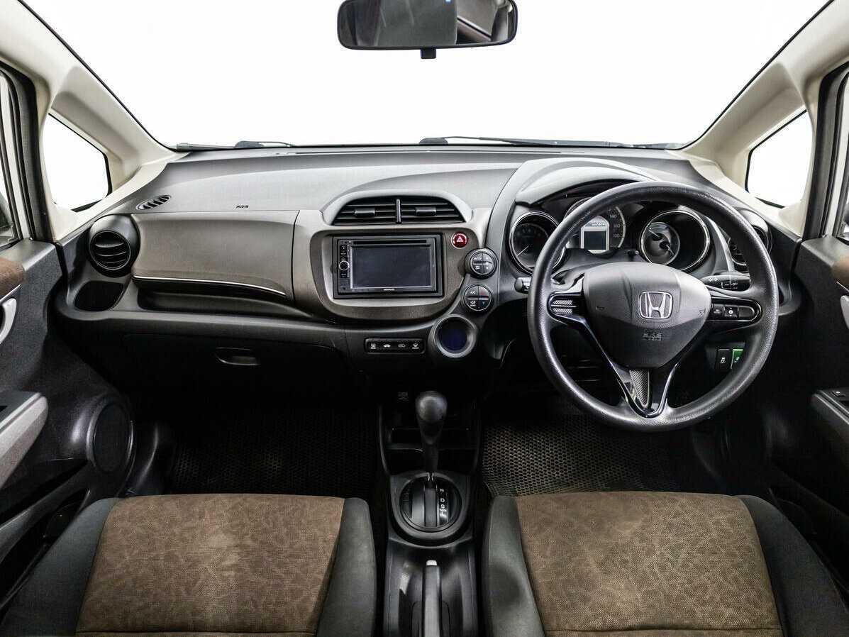 Купить Honda Fit Shuttle, 2013, 144 645 км, фото №13