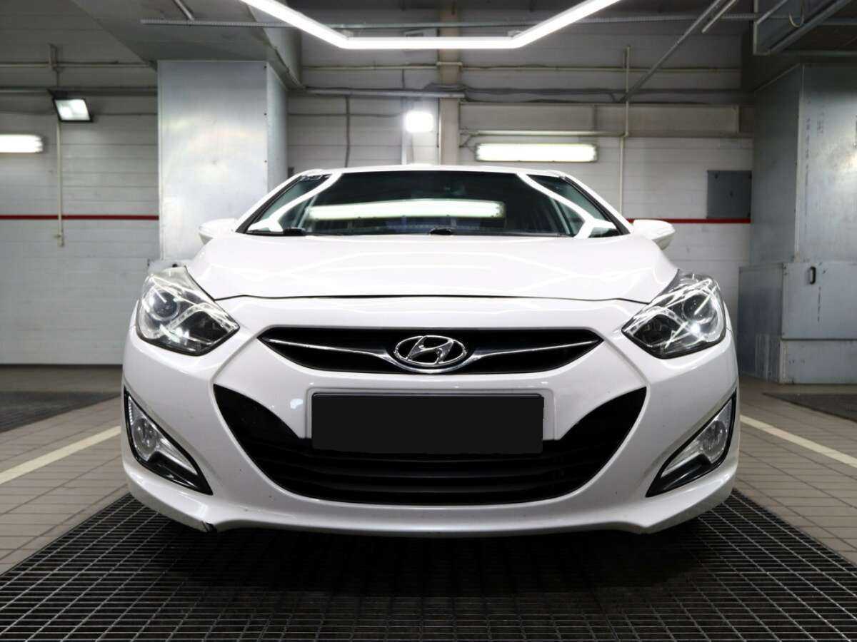 Купить Hyundai i40, 2014, 111 000 км, фото №3