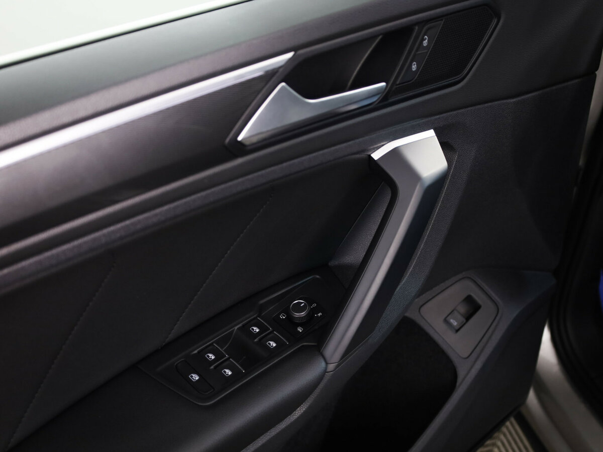 Купить Volkswagen Tiguan II, 2019, 132 652 км, фото №10