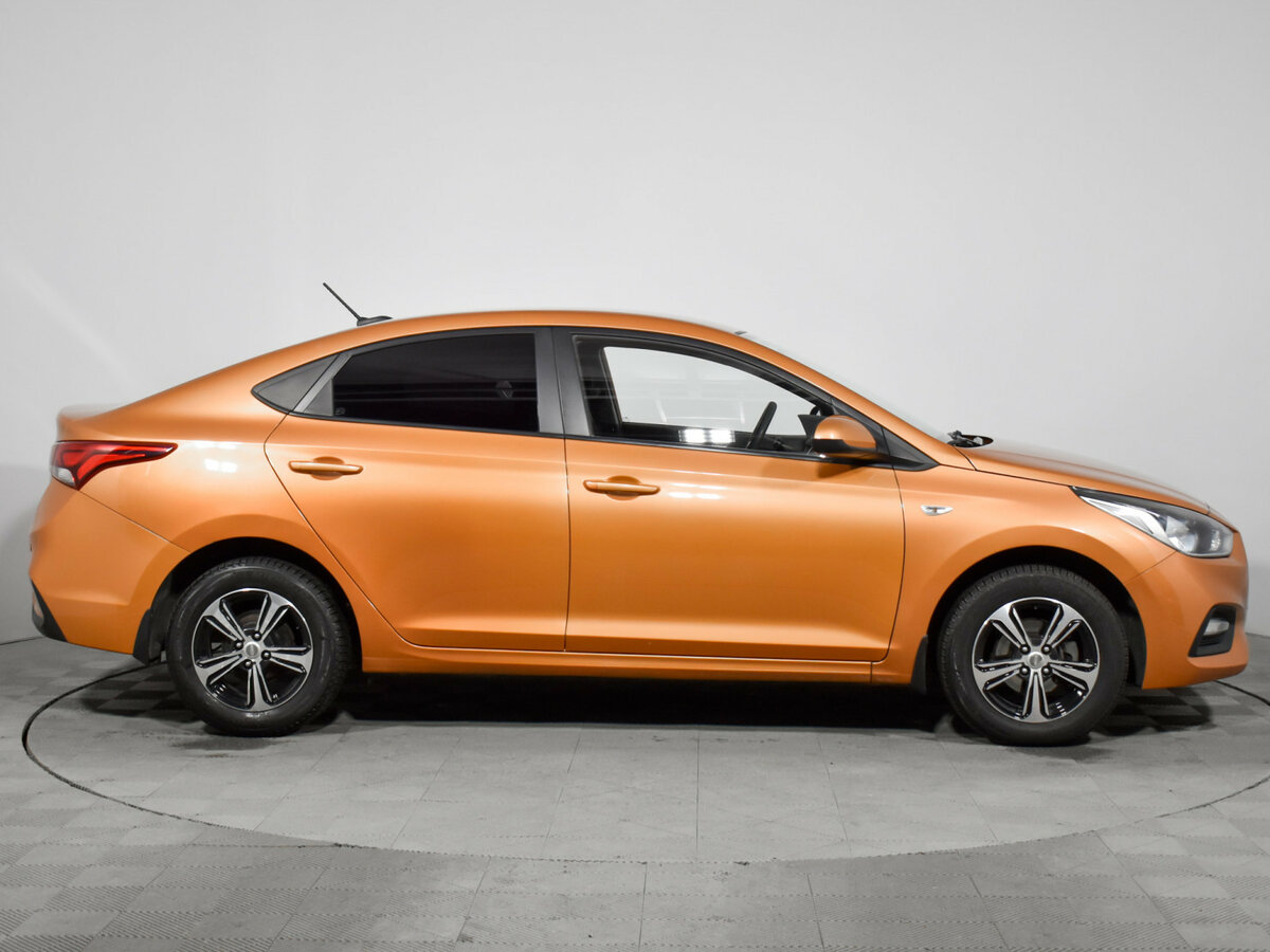Купить Hyundai Solaris II, 2017, 87 427 км, фото №4