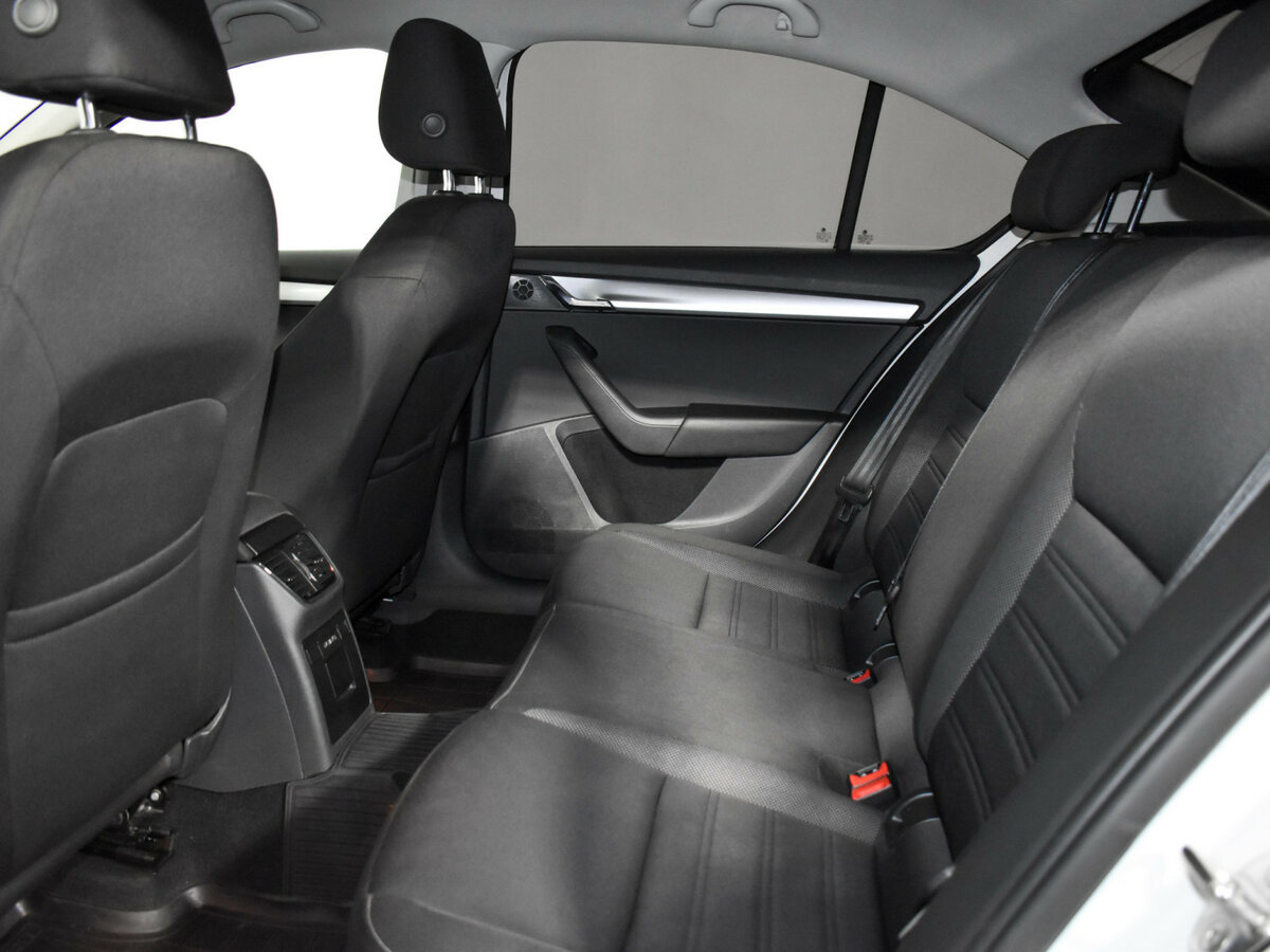 Купить Skoda Octavia III (A7) Рестайлинг, 2018, 148 364 км, фото №9