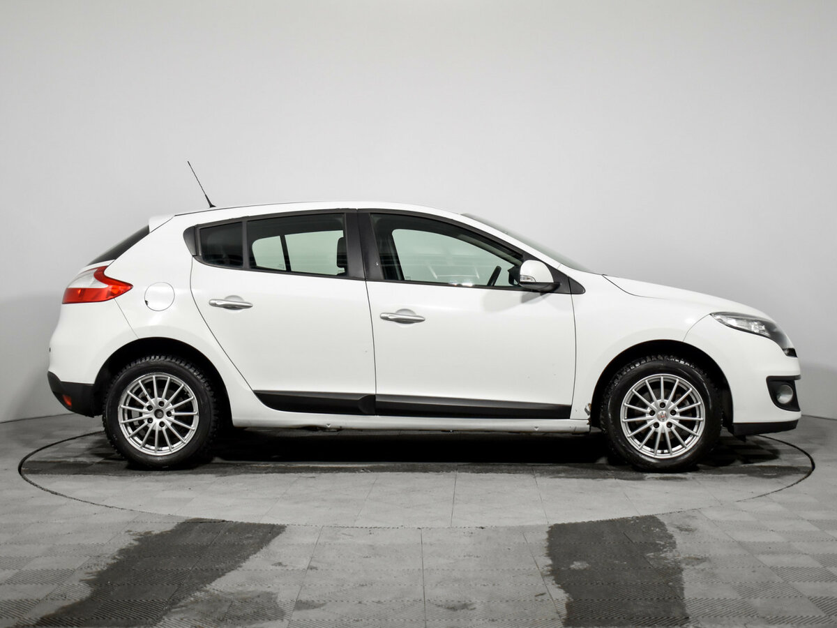 Купить Renault Megane III Рестайлинг, 2013, 189 333 км, фото №4