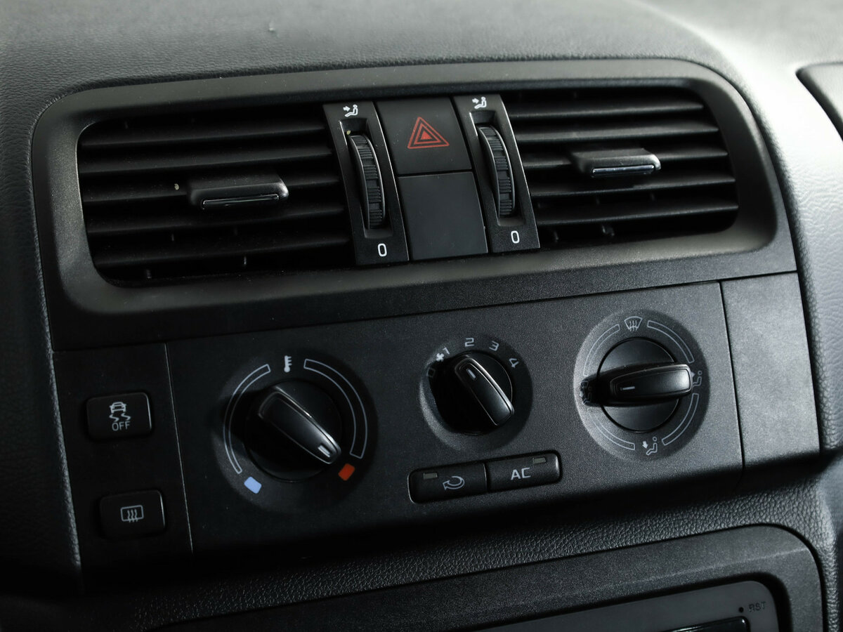 Купить Skoda Fabia II Рестайлинг, 2014, 99 405 км, фото №11