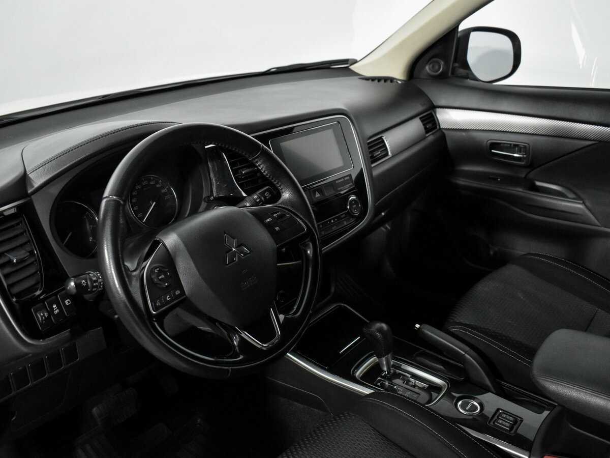 Купить Mitsubishi Outlander, 2018, 141 370 км, фото №7