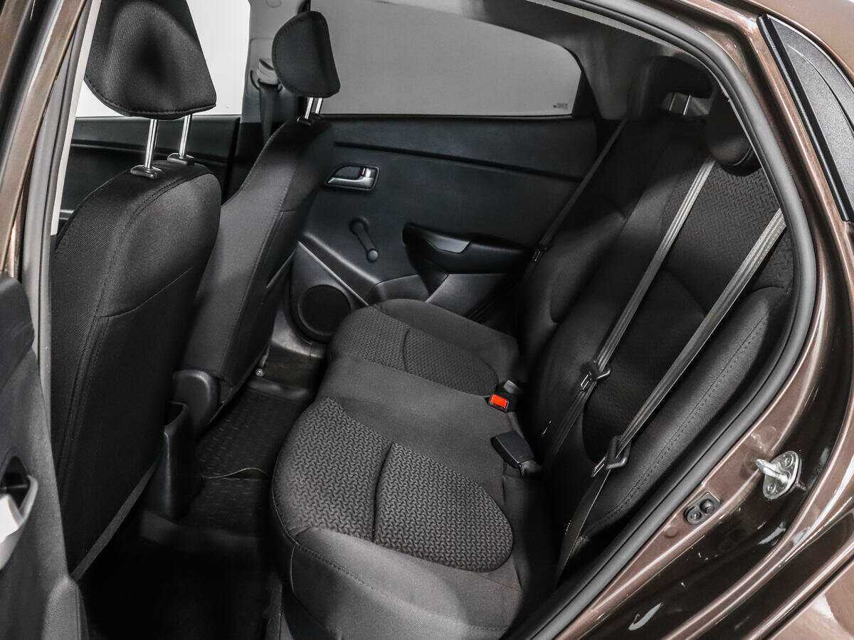 Купить Kia Rio, 2015, 116 181 км, фото №10