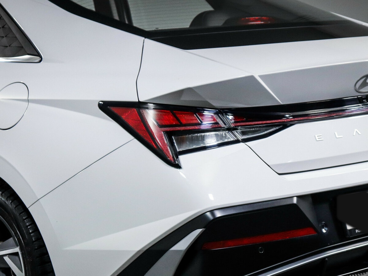 Купить Hyundai Elantra VII (CN7) Рестайлинг, 2023, 7 800 км, фото №15
