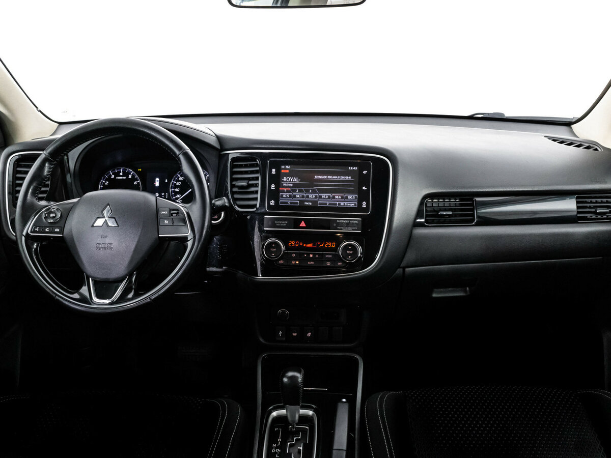 Купить Mitsubishi Outlander III Рестайлинг 3, 2019, 127 071 км, фото №8