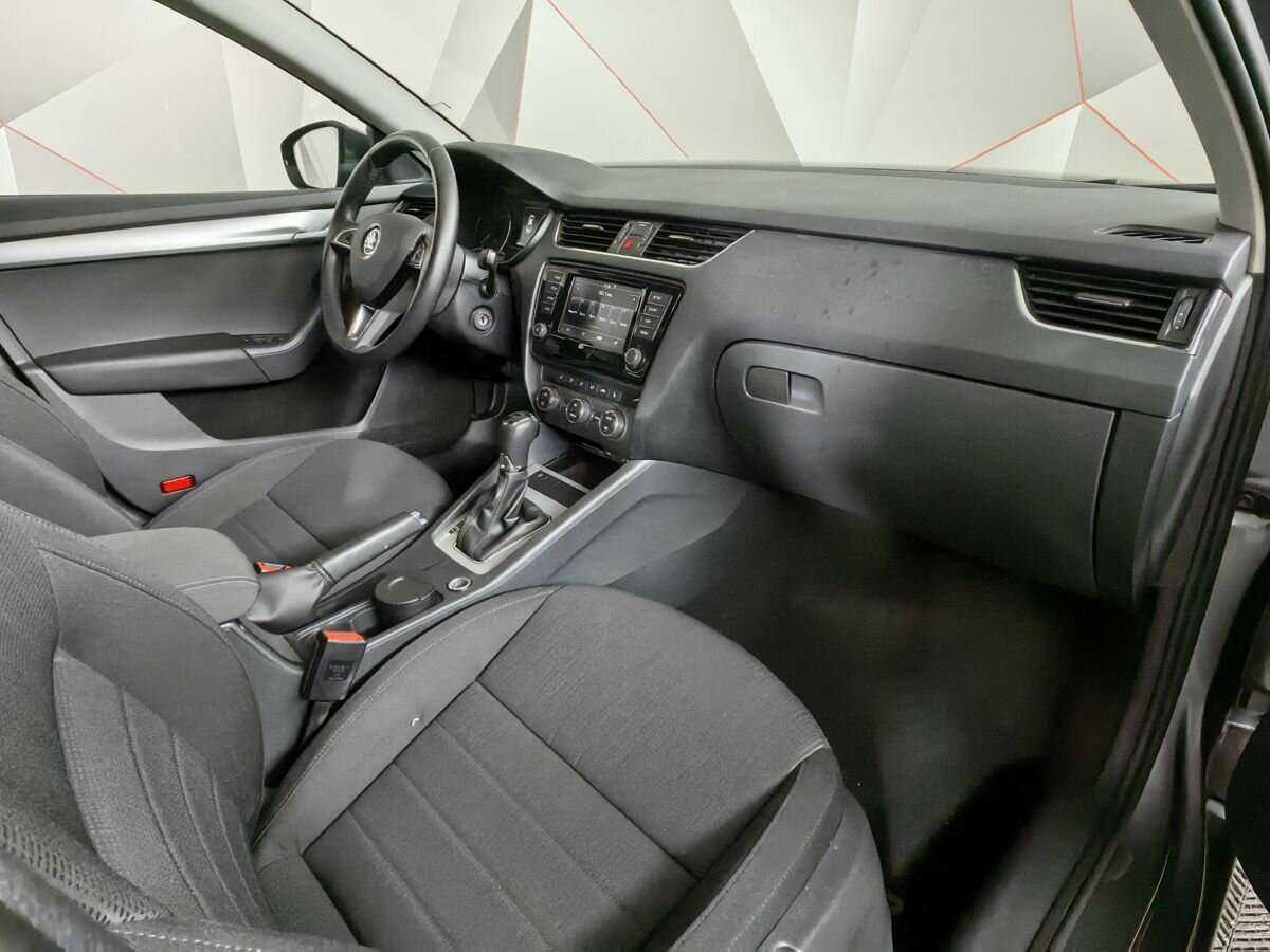 Купить Skoda Octavia, 2017, 63 294 км, фото №9