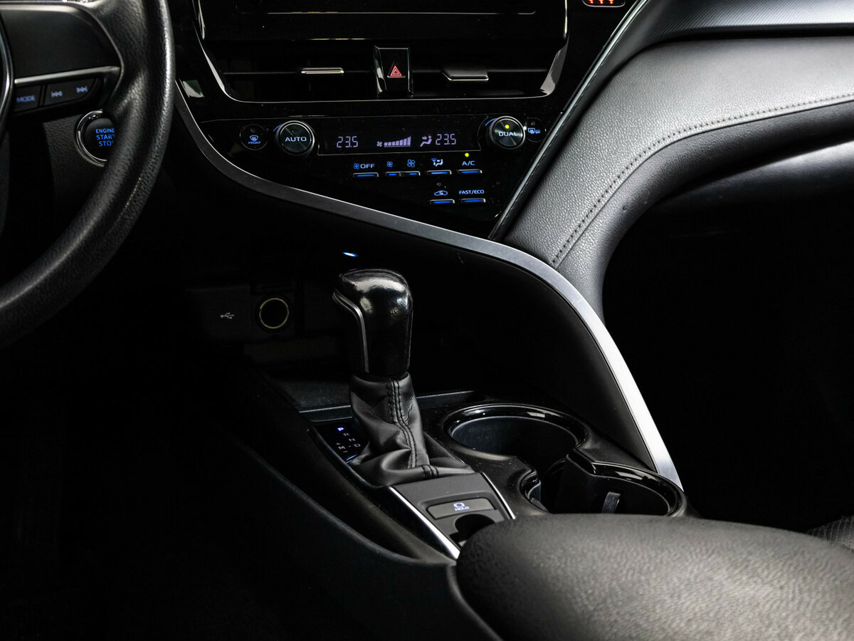 Купить Toyota Camry VIII (XV70) Рестайлинг, 2021, 119 139 км, фото №10