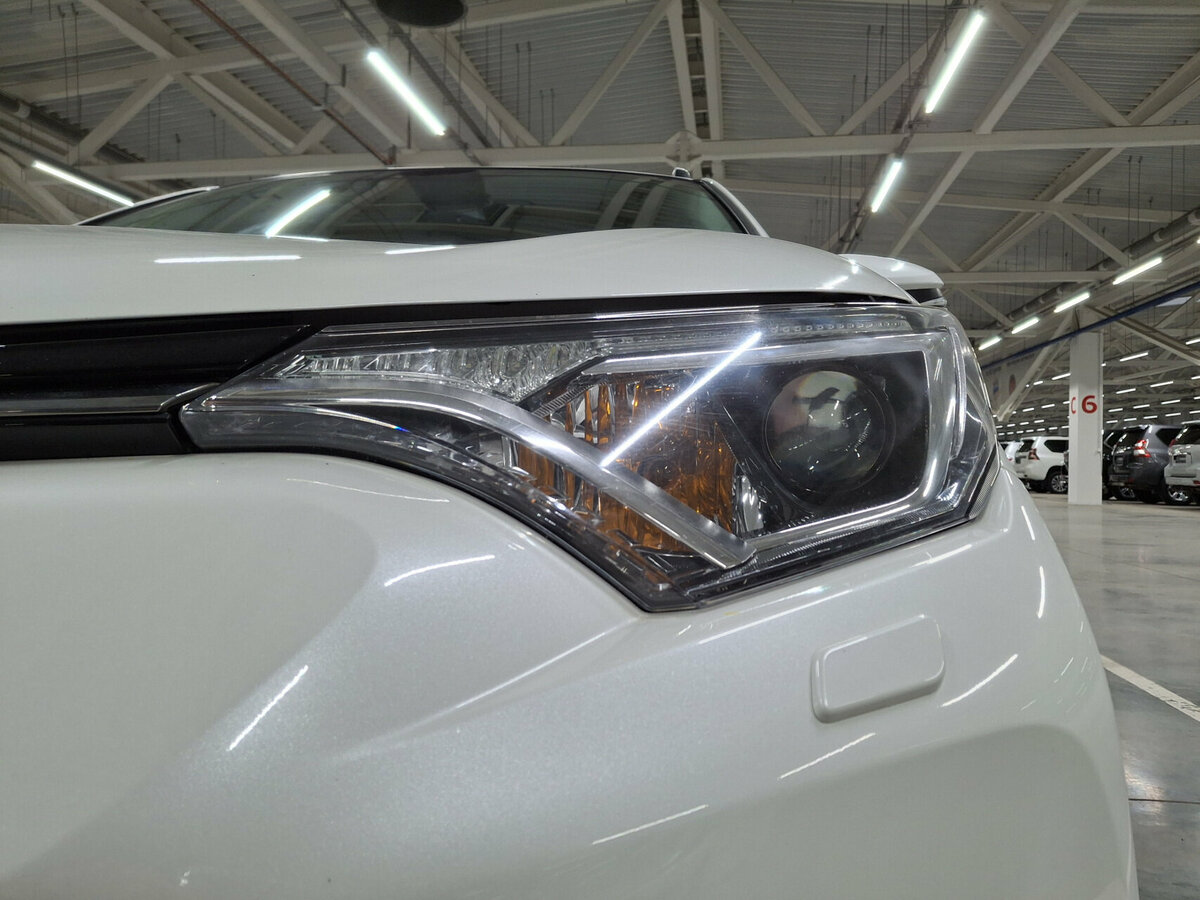 Купить Toyota RAV4 IV (XA40) Рестайлинг, 2016, 145 854 км, фото №16
