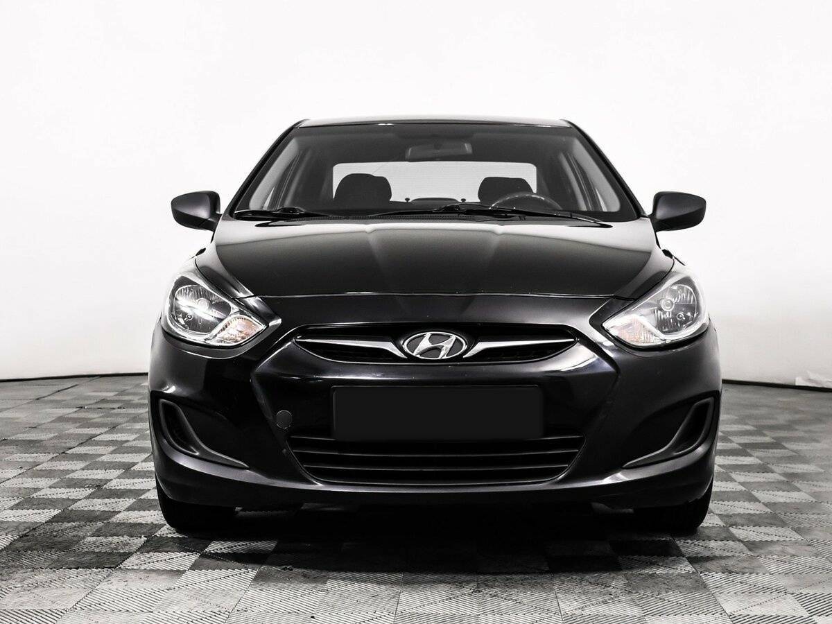 Купить Hyundai Solaris, 2012, 191 908 км, фото №2