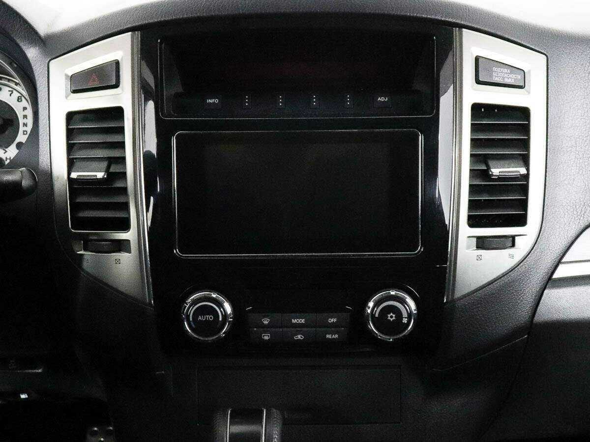 Купить Mitsubishi Pajero, 2018, 150 231 км, фото №9