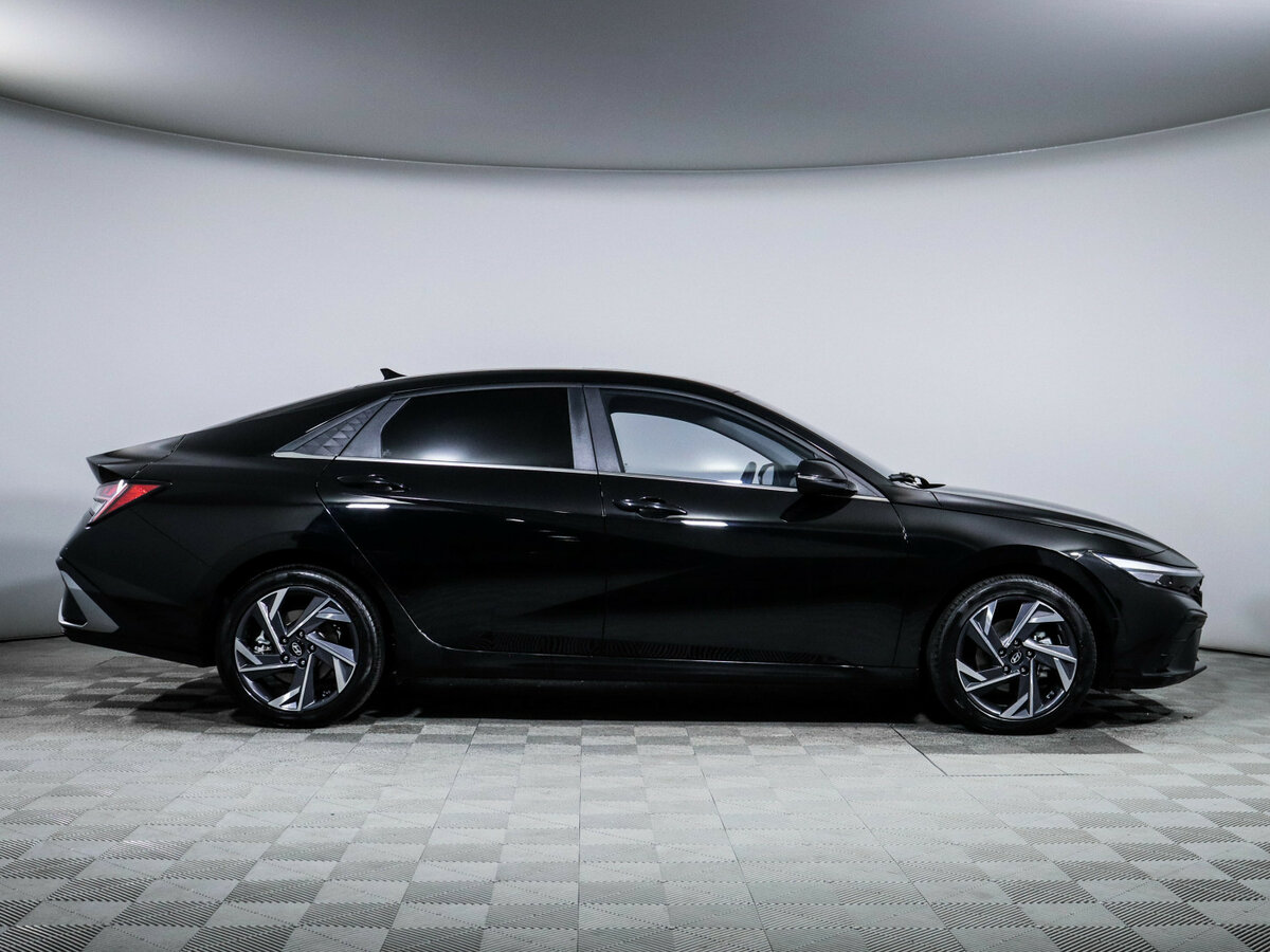 Купить Hyundai Elantra VII (CN7) Рестайлинг, 2024, 11 500 км, фото №4