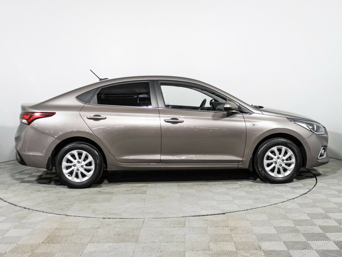 Купить Hyundai Solaris II, 2018, 52 475 км, фото №4