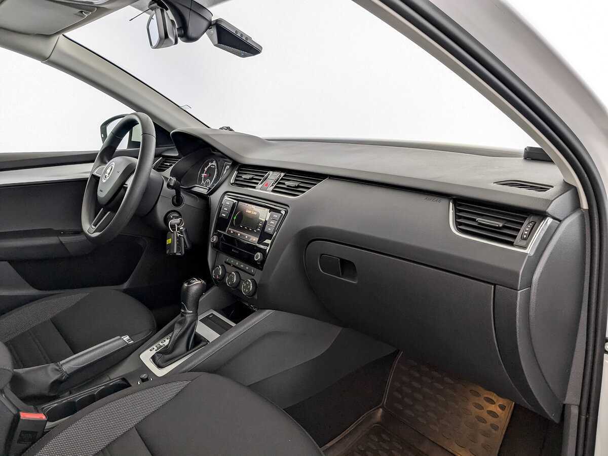 Купить Skoda Octavia, 2019, 67 859 км, фото №11