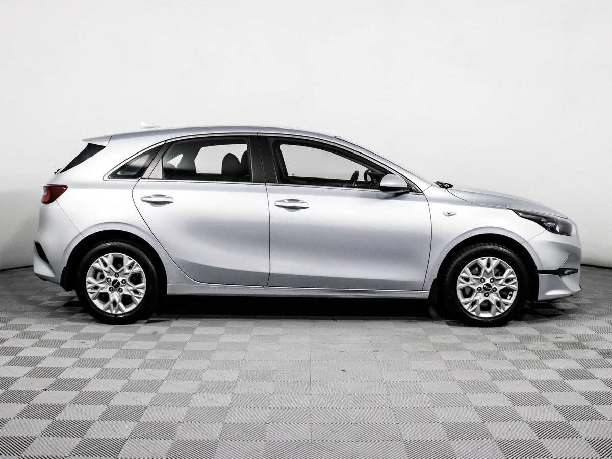 Купить Kia Ceed III Рестайлинг, 2022, 88 184 км, фото №4