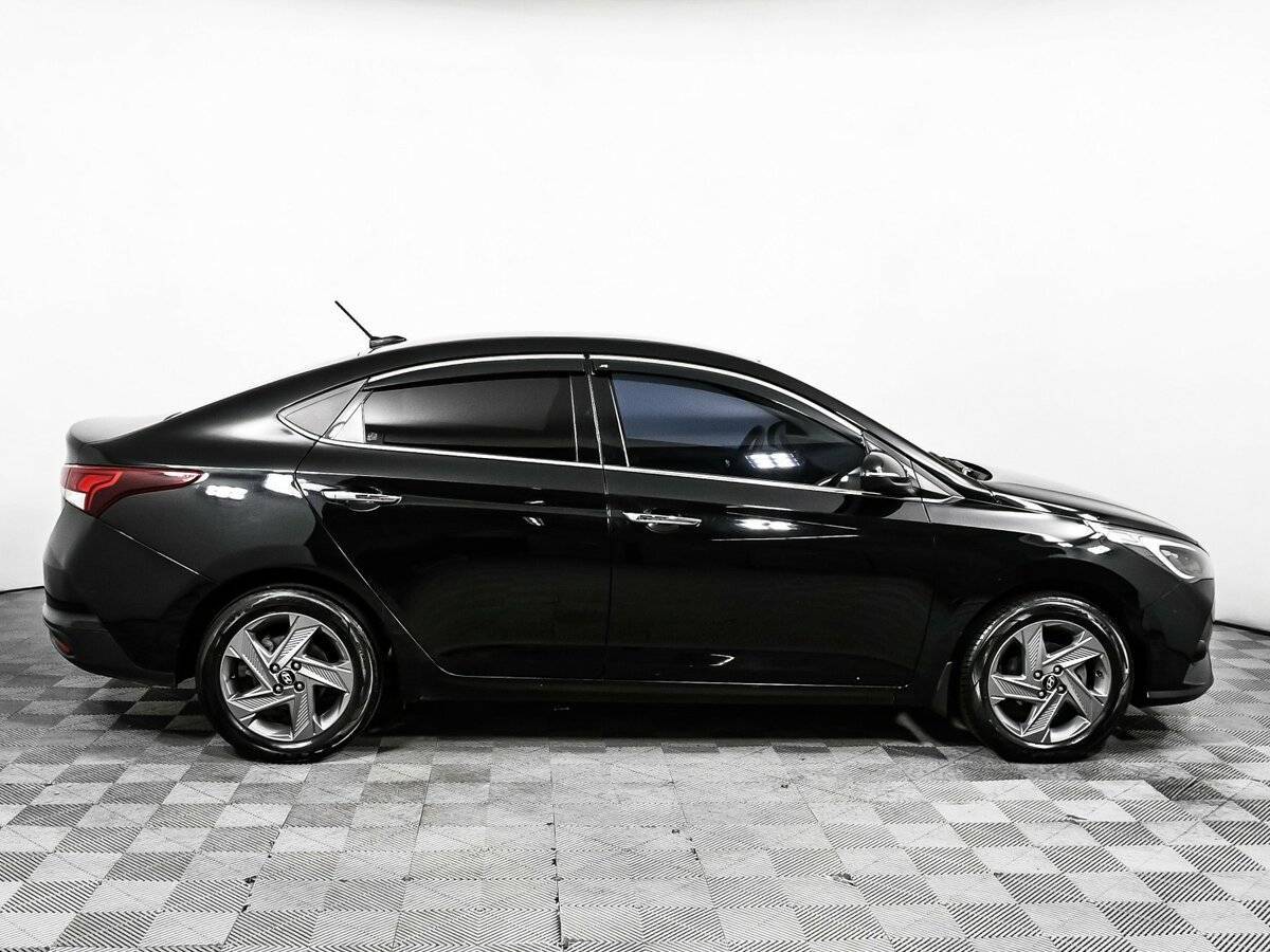 Купить Hyundai Solaris, 2020, 50 382 км, фото №4