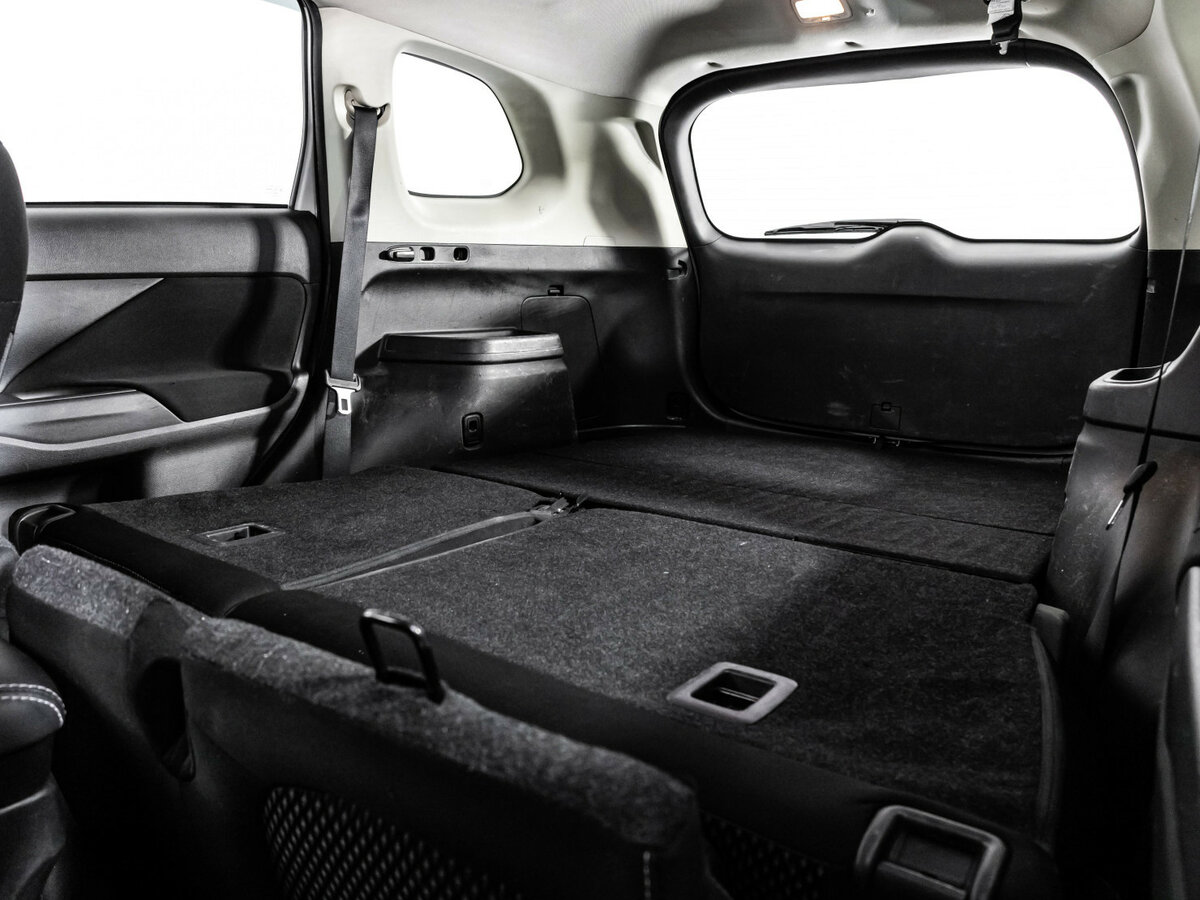 Купить Mitsubishi Outlander III Рестайлинг 3, 2019, 127 071 км, фото №17