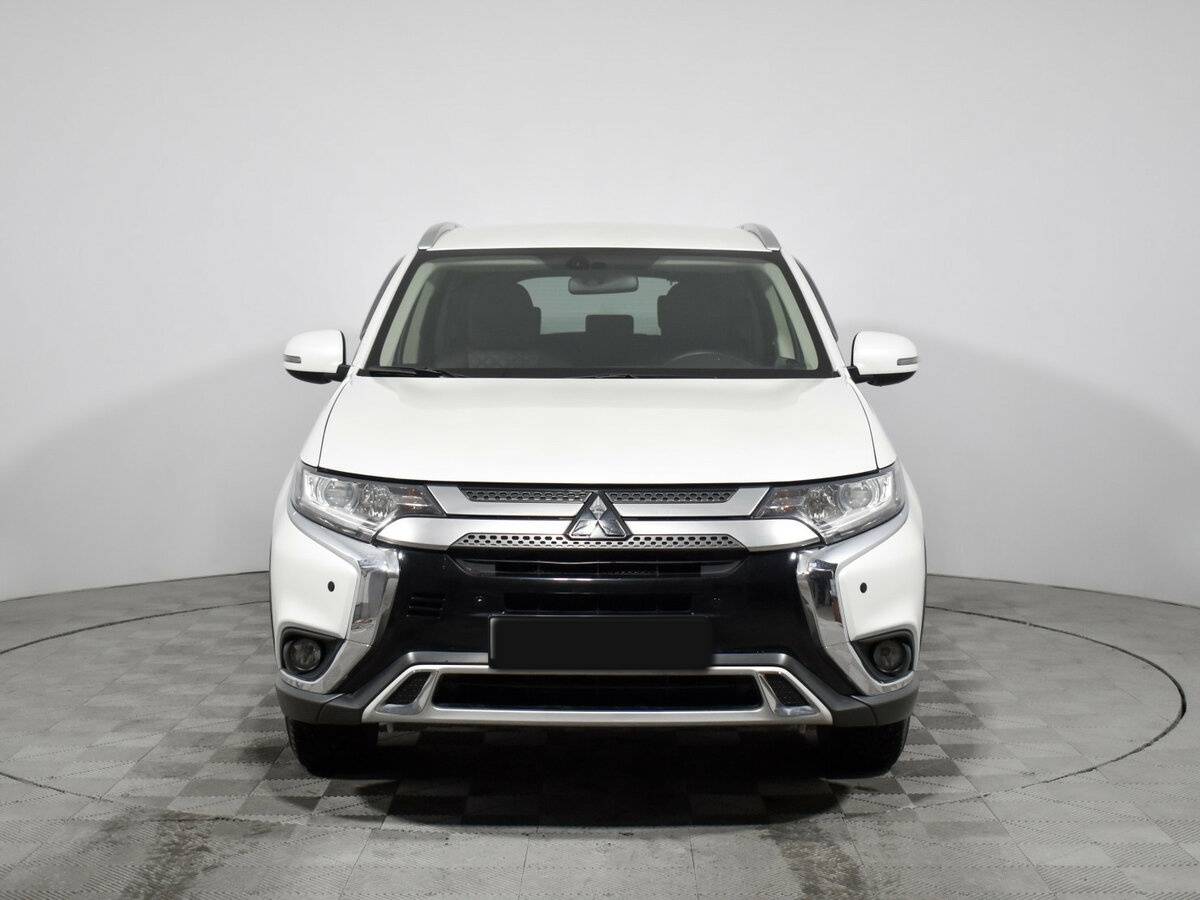 Купить Mitsubishi Outlander III Рестайлинг 3, 2019, 70 374 км, фото №2
