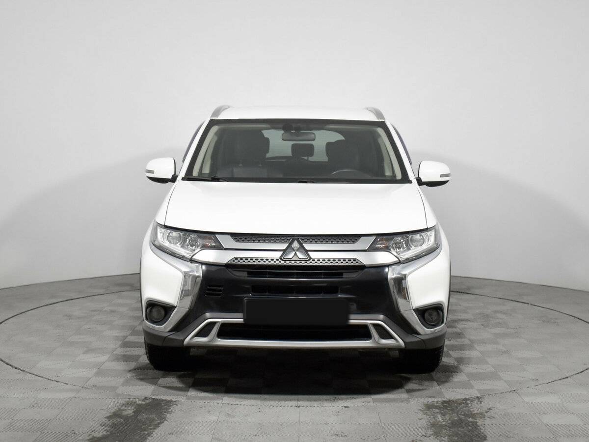 Купить Mitsubishi Outlander III Рестайлинг 3, 2020, 135 000 км, фото №2
