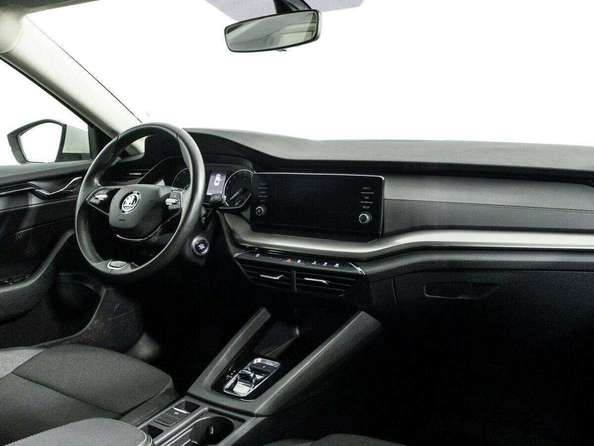Купить Skoda Octavia, 2021, 30 735 км, фото №9