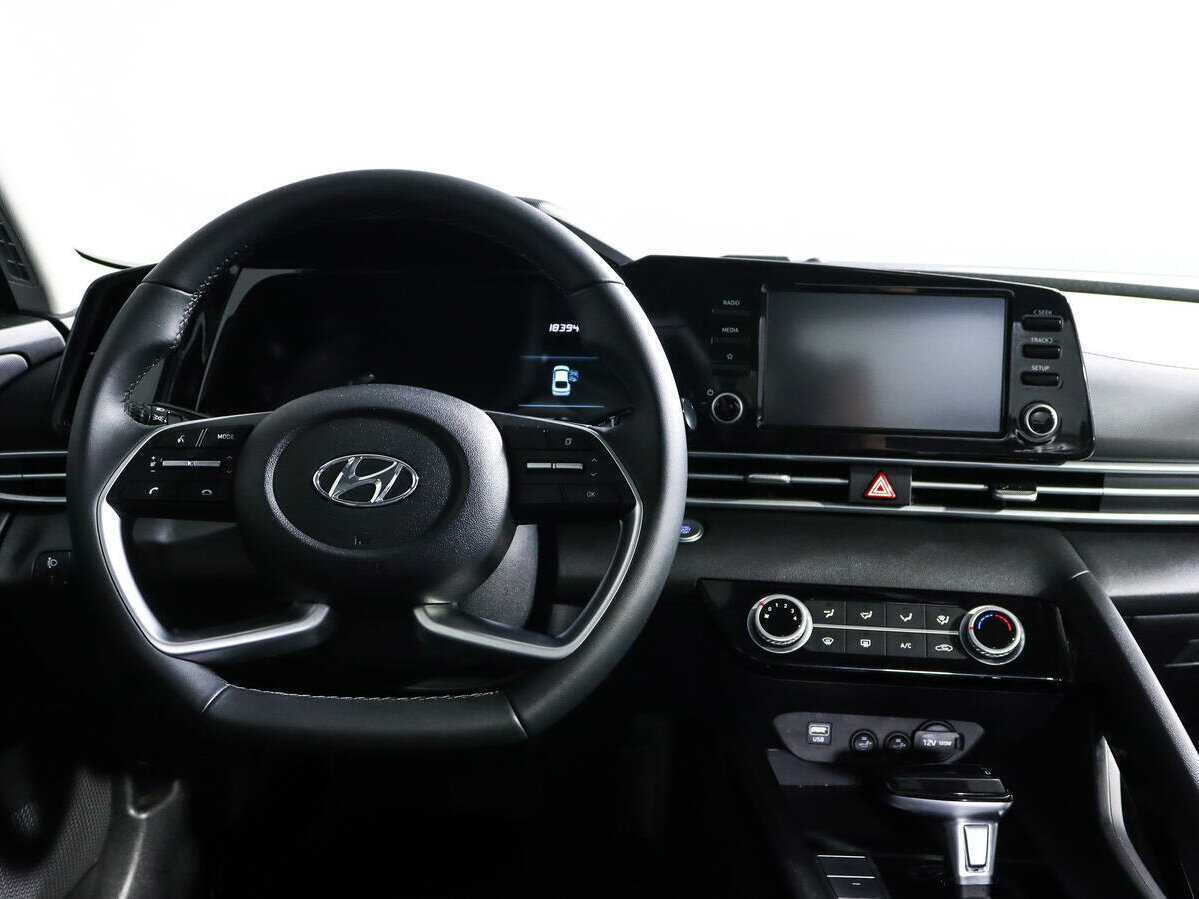 Купить Hyundai Elantra, 2022, 18 393 км, фото №10
