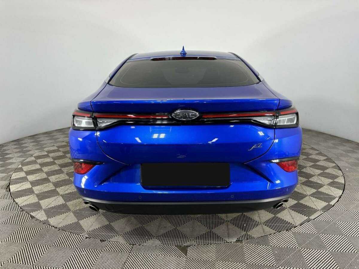 JAC J7